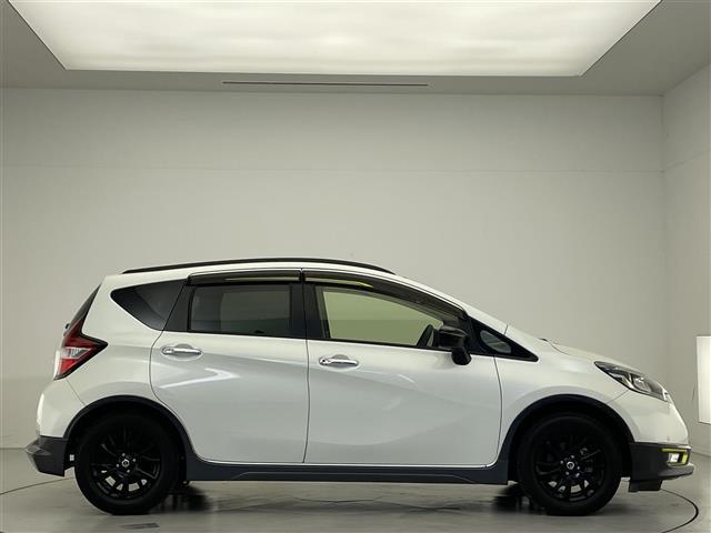 ノート Ｘ　シーギア　純正ナビ／バックカメラ／ＬＥＤヘッドライト／エマージェンシーブレーキ／車線逸脱警報／純正１５ＡＷ／ＥＴＣ／ルーフレール／ドライブレコーダー／スマートキー／純正フロアマット／純正ドアバイザー（34枚目）