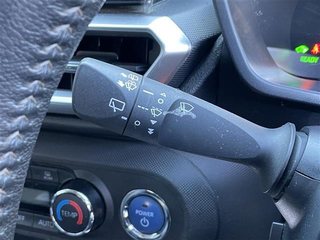 ロッキー プレミアムG HEV 純正ディスプレイオーディオ/フルセグ/Bluetooth/HDMI/USB/全方位カメラ/LEDヘッドライト/革巻ステアリング/電子パーキング/オートホールドブレーキ/追従クルーズコントロール/(14枚目)