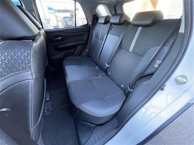 ロッキー プレミアムG HEV 純正ディスプレイオーディオ/フルセグ/Bluetooth/HDMI/USB/全方位カメラ/LEDヘッドライト/革巻ステアリング/電子パーキング/オートホールドブレーキ/追従クルーズコントロール/(21枚目)