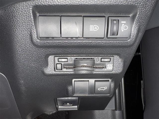 カローラクロス ハイブリッド Z 禁煙車/純正10.5インチナビ/全方位カメラ/パワーバックドア/LEDヘッドライト/追従クルーズコントロール/Bluetooth/USB/フルセグ/AppleCarplay/AndroidAuto(11枚目)