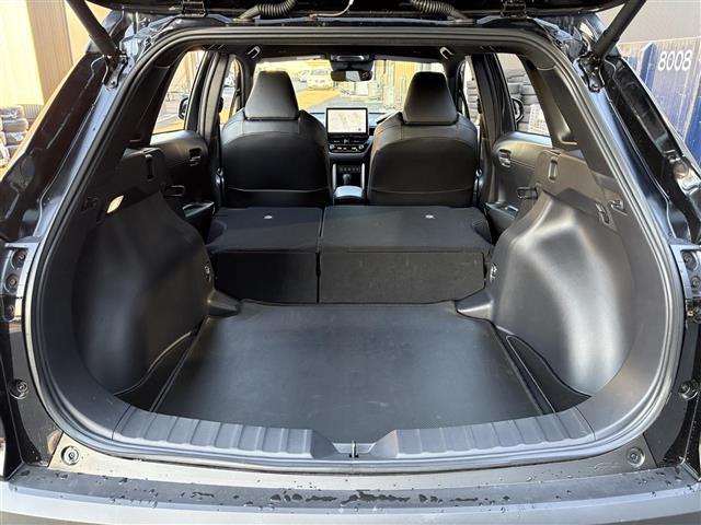カローラクロス ハイブリッド Z 禁煙車/純正10.5インチナビ/全方位カメラ/パワーバックドア/LEDヘッドライト/追従クルーズコントロール/Bluetooth/USB/フルセグ/AppleCarplay/AndroidAuto(26枚目)