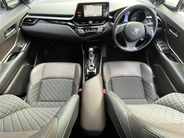 C-HR G 禁煙車/純正7インチナビ/バックカメラ/ハーフレザー/追従クルーズコントロール/衝突軽減/レーンキープ/LEDヘッドライト/オートライト/オートハイビーム/クリアランスソナー/ドラレコ(前)(2枚目)