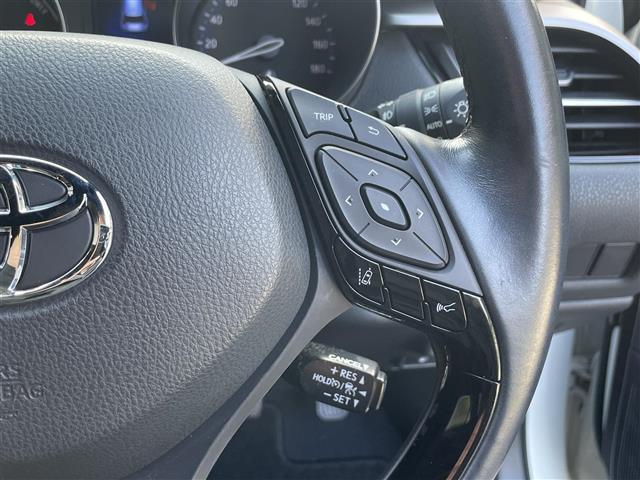 C-HR G 禁煙車/純正7インチナビ/バックカメラ/ハーフレザー/追従クルーズコントロール/衝突軽減/レーンキープ/LEDヘッドライト/オートライト/オートハイビーム/クリアランスソナー/ドラレコ(前)(9枚目)