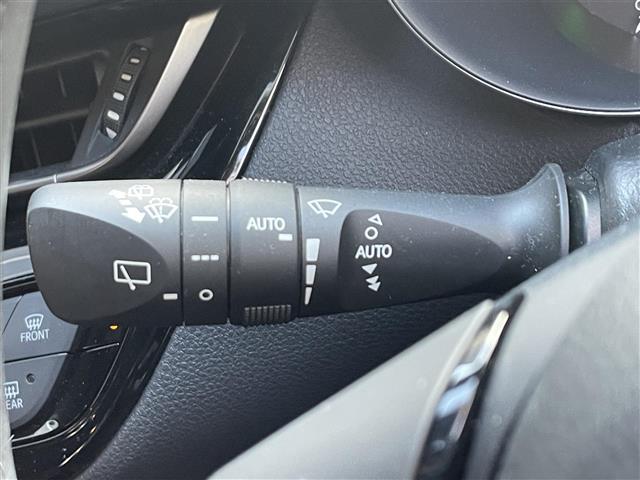 C-HR G 禁煙車/純正7インチナビ/バックカメラ/ハーフレザー/追従クルーズコントロール/衝突軽減/レーンキープ/LEDヘッドライト/オートライト/オートハイビーム/クリアランスソナー/ドラレコ(前)(15枚目)