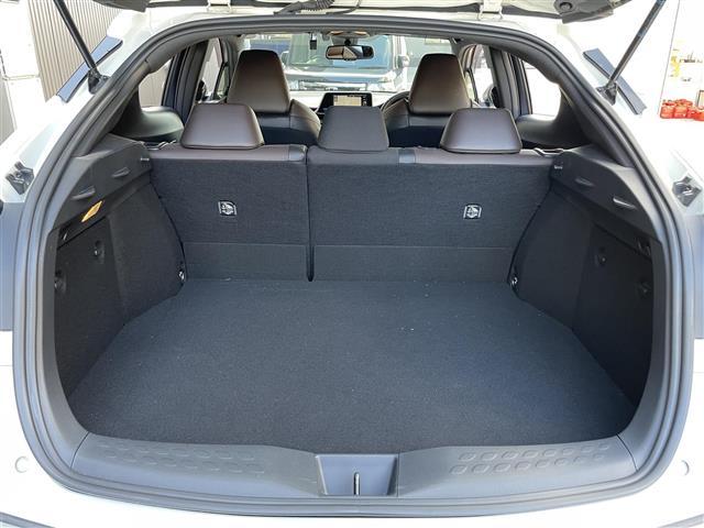 C-HR G 禁煙車/純正7インチナビ/バックカメラ/ハーフレザー/追従クルーズコントロール/衝突軽減/レーンキープ/LEDヘッドライト/オートライト/オートハイビーム/クリアランスソナー/ドラレコ(前)(23枚目)