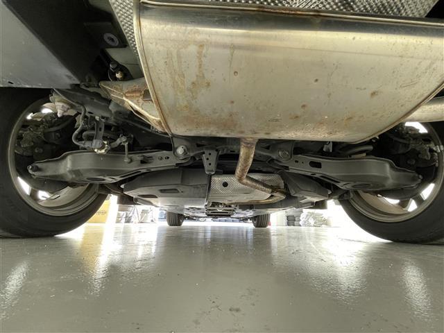 C-HR G 禁煙車/純正7インチナビ/バックカメラ/ハーフレザー/追従クルーズコントロール/衝突軽減/レーンキープ/LEDヘッドライト/オートライト/オートハイビーム/クリアランスソナー/ドラレコ(前)(35枚目)