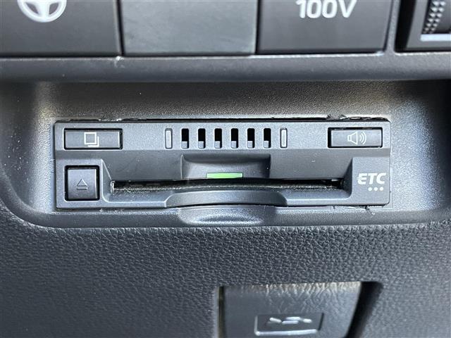 アクア Z 禁煙車/純正10.5型ディスプレイ/バック/フロント/サイドカメラ/トヨタセーフティセンス/ブラインドスポットモニター/ヘッドアップディスプレイ/ステアリングヒーター/シートヒーター/ETC(6枚目)