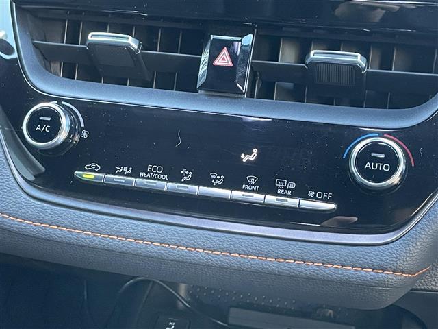 カローラツーリング ハイブリッド ダブルバイビー50ミリオンエディション 禁煙車/モデリスタエアロ/BLITZ車高調/純正9インチナビ/ETC/前後ドラレコ/シートヒーター/ステアリングヒーター/ハーフレザーシート/ブラインドスポットモニター/追従クルーズコントロール(10枚目)