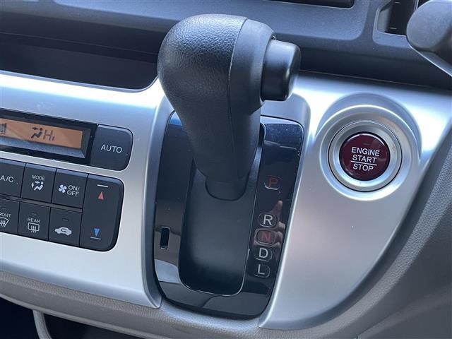 N-WGN G・Aパッケージ 禁煙車/純正ナビ/ETC/オートライト/フロアマット/衝突軽減ブレーキ/プッシュスタート/スマートキー/アルミホイール(12枚目)