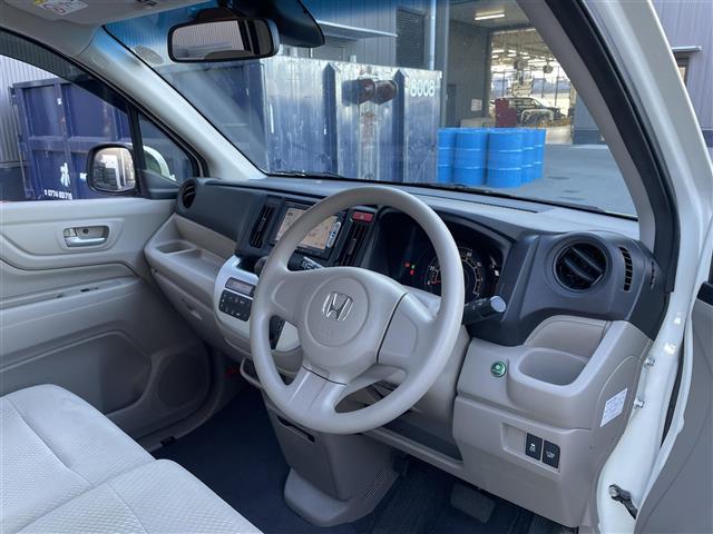 N-WGN G・Aパッケージ 禁煙車/純正ナビ/ETC/オートライト/フロアマット/衝突軽減ブレーキ/プッシュスタート/スマートキー/アルミホイール(13枚目)