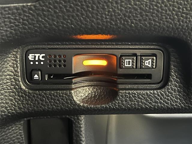 N-BOXカスタム G・EXターボホンダセンシング 禁煙車/純正9インチナビ/ホンダセンシング/バックカメラ/追従クルーズコントロール/両側パワースライドドア/アイドリングストップ/シートヒーター/ハーフレザー/MTモード付AT/LEDヘッドライト(5枚目)