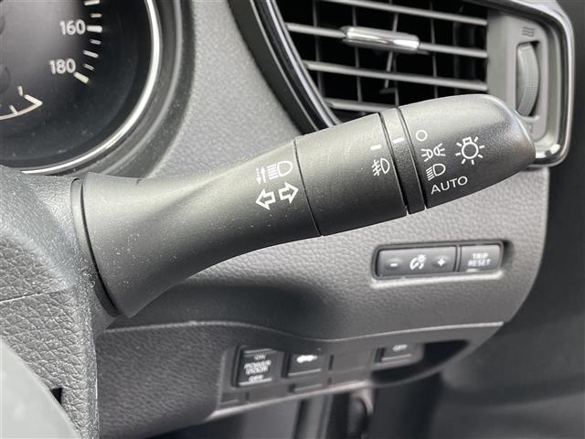 エクストレイル 20X ハイブリッド 禁煙車/純正9型ナビ/合皮シート/全方位カメラ/プロパイロット/ブラインドスポットワーニング/クリアランスソナー/レーンキープアシスト/LEDヘッドライト/オートマチックハイビーム/ドラレコ/ETC(12枚目)