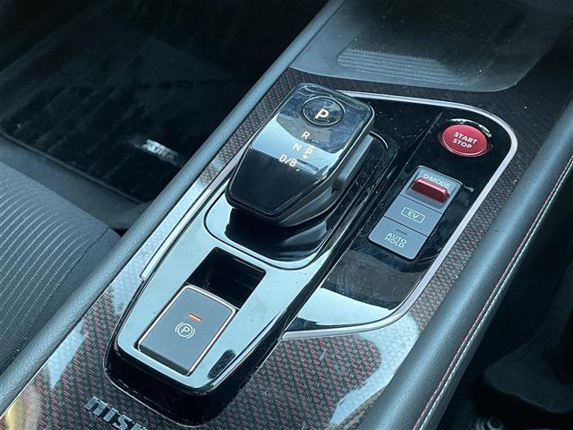 オーラ ニスモ 禁煙車/純正9インチナビ/アラウンドビューモニター/フルセグTV/BSM/ETC2.0/ハンドルヒーター/シートヒーター/プロパイロット/クルーズコントロール/ドライブレコーダー/純正アルミホイール(19枚目)