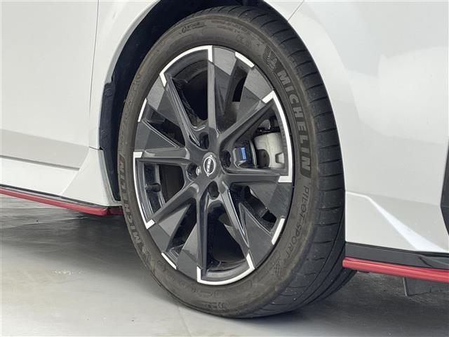 オーラ ニスモ 禁煙車/純正9インチナビ/アラウンドビューモニター/フルセグTV/BSM/ETC2.0/ハンドルヒーター/シートヒーター/プロパイロット/クルーズコントロール/ドライブレコーダー/純正アルミホイール(29枚目)