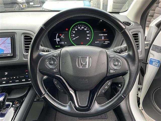 ヴェゼル ハイブリッドZ・ホンダセンシング 禁煙車/社外ナビ/ホンダセンシング/ルーフレール/レーダークルーズコントロール/バックカメラ/ETC/ハーフレザーシート/電子パーキングブレーキ/オートライト/LEDヘッドライト(8枚目)