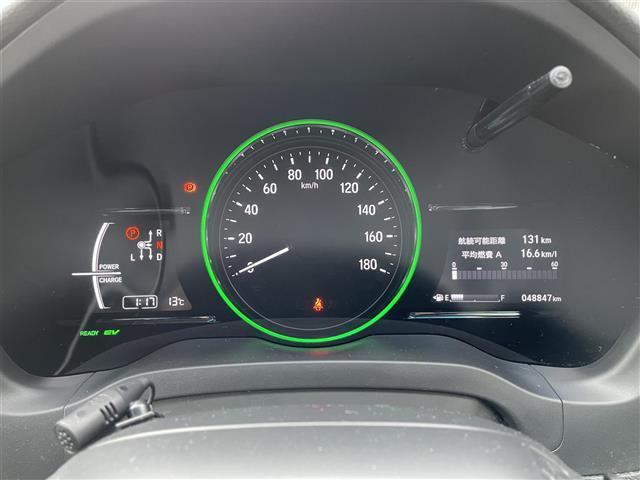 ヴェゼル ハイブリッドZ・ホンダセンシング 禁煙車/社外ナビ/ホンダセンシング/ルーフレール/レーダークルーズコントロール/バックカメラ/ETC/ハーフレザーシート/電子パーキングブレーキ/オートライト/LEDヘッドライト(9枚目)