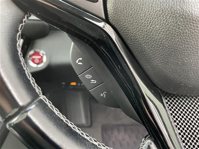 ヴェゼル ハイブリッドZ・ホンダセンシング 禁煙車/社外ナビ/ホンダセンシング/ルーフレール/レーダークルーズコントロール/バックカメラ/ETC/ハーフレザーシート/電子パーキングブレーキ/オートライト/LEDヘッドライト(12枚目)