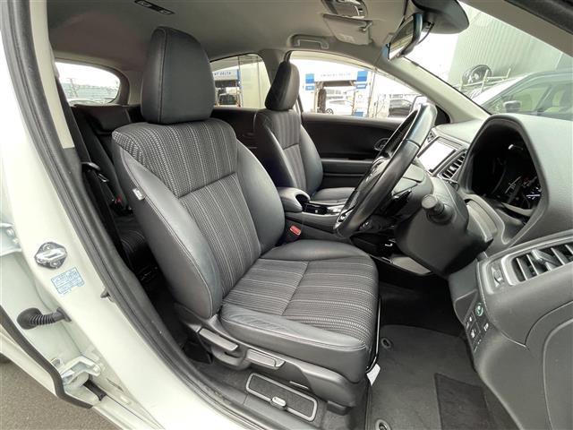 ヴェゼル ハイブリッドZ・ホンダセンシング 禁煙車/社外ナビ/ホンダセンシング/ルーフレール/レーダークルーズコントロール/バックカメラ/ETC/ハーフレザーシート/電子パーキングブレーキ/オートライト/LEDヘッドライト(21枚目)