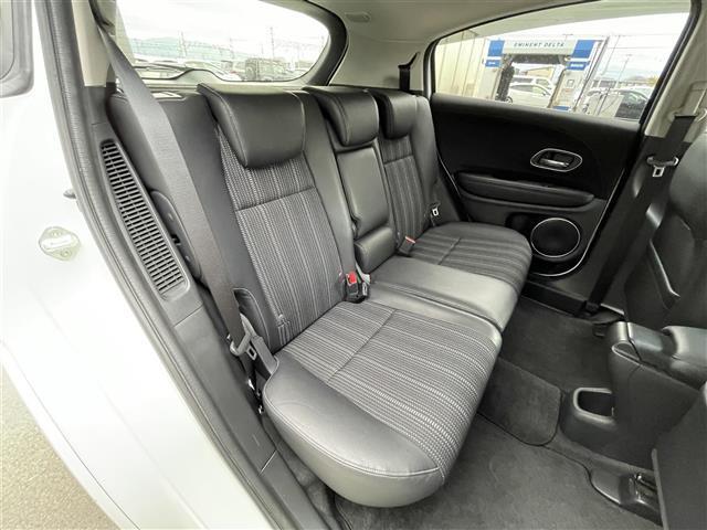 ヴェゼル ハイブリッドZ・ホンダセンシング 禁煙車/社外ナビ/ホンダセンシング/ルーフレール/レーダークルーズコントロール/バックカメラ/ETC/ハーフレザーシート/電子パーキングブレーキ/オートライト/LEDヘッドライト(24枚目)