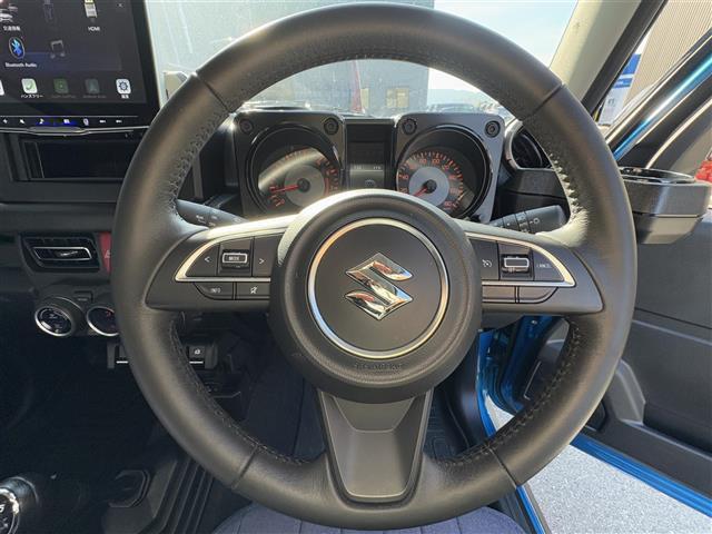 ジムニーシエラ ＪＣ　禁煙車／９インチＡＬＰＩＮＥディスプレイオーディオ／Ｄ／Ｎシートヒーター／前後ドラレコ／社外デジタルインナーミラー／衝突被害軽減／クルーズコントロール／ＬＥＤヘッドライト／オートライト／オートハイビー（9枚目）