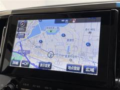 【純正ナビ】専用設計で車内の雰囲気にマッチ！ナビ利用時のマップ表示は見やすく、いつものドライブがグッと楽しくなります！ 3