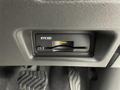 ◆整備工場も併設しております！より近くで車両の状態や修復状況を確認できるよう、安全面に加えて、清潔感や透明性などのデザイン性をしつらえたガラス張りの空間となっているので安心してご利用いただけます！ 7