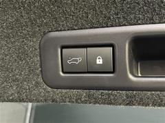 �����������ʻ�ߤ��Ƥ���ޤ������᤯�Ǽ�ξ�ξ��֤佤���������ǧ�Ǥ���褦�������̤˲ä��ơ����鴶��Ʃ�����ʤɤΥǥ��������򤷤Ĥ館�����饹ĥ��ζ��֤ȤʤäƤ���Τǰ¿����Ƥ����Ѥ��������ޤ��� 6