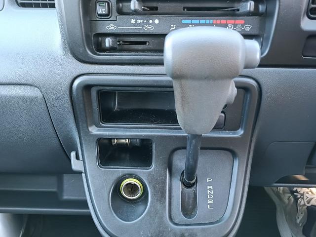 ハイゼットカーゴ ＤＸ　ＡＴ　ＥＴＣ　　エアコン　パワーウィンドウ　運転席エアバッグ　助手席エアバッグ　リモコンキー両側スライド、ドア（6枚目）