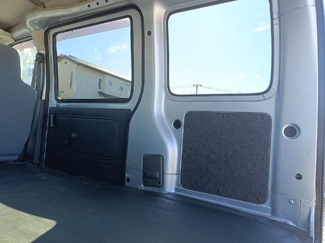 ハイゼットカーゴ ＤＸ　ＡＴ　ＥＴＣ　　エアコン　パワーウィンドウ　運転席エアバッグ　助手席エアバッグ　リモコンキー両側スライド、ドア（33枚目）