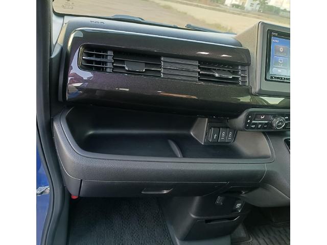 Ｎ－ＢＯＸカスタム Ｇ・Ｌホンダセンシング　４ＷＤ　ＥＴＣ　バックカメラ　両側電動スライドドア　ナビ　ＴＶ　オートクルーズコントロール　レーンアシスト　衝突被害軽減システム　オートライト　ＬＥＤヘッドランプ　スマートキー　アイドリングストップ（47枚目）