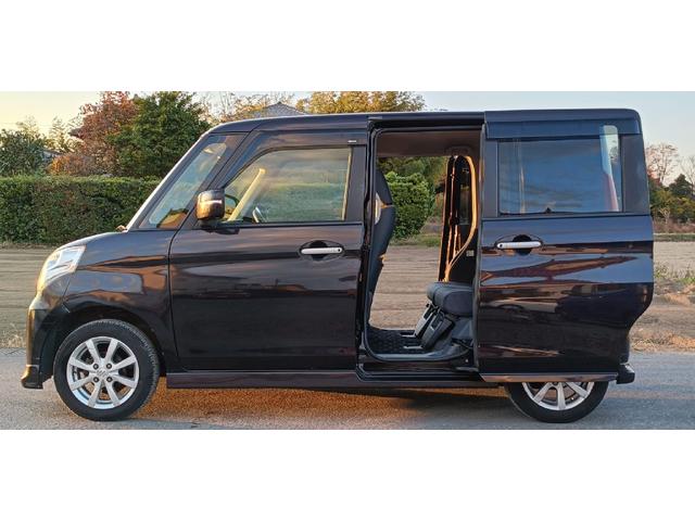 スペーシア Ｘリミテッド　ＥＴＣ　両側電動スライドドア　ナビ　ＴＶ　衝突被害軽減システム　オートライト　ＨＩＤ　スマートキー　アイドリングストップ　電動格納ミラー　シートヒーター　ベンチシート　ＣＶＴ　盗難防止システム　ＡＢＳ（10枚目）