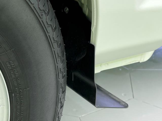 4WD KC 車線逸脱防止支援システム/届出済未使用車/EBD付ABS/横滑り防止装置/エアバッグ 運転席/エアバッグ 助手席/衝突安全ボディ/パワーステアリング/オートライト/ワンオーナー/禁煙車/4WD 記録簿(26枚目)
