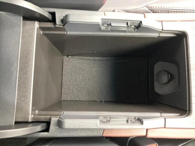ハリアーハイブリッド Ｚレザーパッケージ　ＪＢＬ／純正　１１インチ　ＳＤナビ／デジタルインナーミラー／トヨタセーフティセンス／シートヒーター　前席／パノラミックビューモニター／車線逸脱防止支援システム／シート　合皮　衝突被害軽減システム（36枚目）