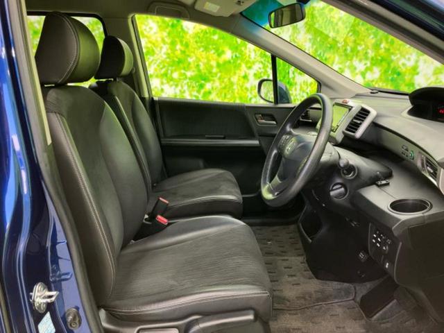 フリード Gプレミアムエディション 純正 SDナビ/フリップダウンモニター 純正 9インチ/両側電動スライドドア/シート ハーフレザー/ヘッドランプ HID/Bluetooth接続/ETC/EBD付ABS/横滑り防止装置 バックカメラ(4枚目)