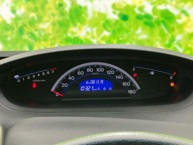 フリード Gプレミアムエディション 純正 SDナビ/フリップダウンモニター 純正 9インチ/両側電動スライドドア/シート ハーフレザー/ヘッドランプ HID/Bluetooth接続/ETC/EBD付ABS/横滑り防止装置 バックカメラ(14枚目)