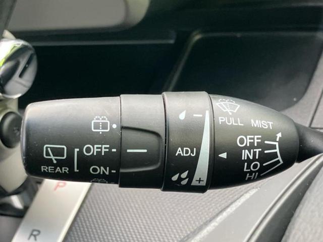 フリード Gプレミアムエディション 純正 SDナビ/フリップダウンモニター 純正 9インチ/両側電動スライドドア/シート ハーフレザー/ヘッドランプ HID/Bluetooth接続/ETC/EBD付ABS/横滑り防止装置 バックカメラ(17枚目)