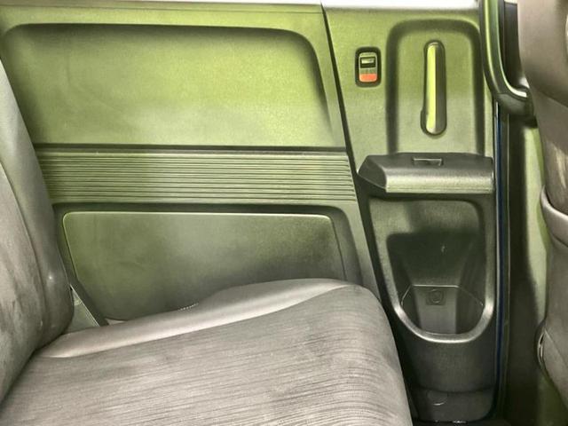 フリード Gプレミアムエディション 純正 SDナビ/フリップダウンモニター 純正 9インチ/両側電動スライドドア/シート ハーフレザー/ヘッドランプ HID/Bluetooth接続/ETC/EBD付ABS/横滑り防止装置 バックカメラ(23枚目)