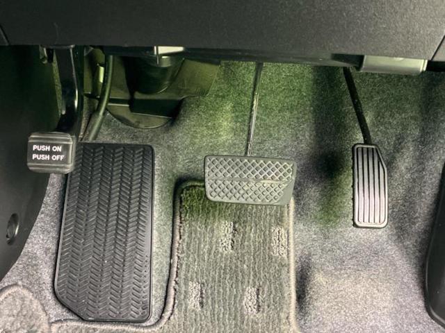 フリード Gプレミアムエディション 純正 SDナビ/フリップダウンモニター 純正 9インチ/両側電動スライドドア/シート ハーフレザー/ヘッドランプ HID/Bluetooth接続/ETC/EBD付ABS/横滑り防止装置 バックカメラ(39枚目)