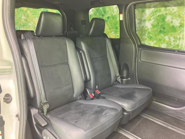 ヴォクシー ＺＳキラメキ３　モデリスタエアロ／社外　９インチ　ＳＤナビ／フリップダウンモニター　社外　１２．８インチ／トヨタセーフティセンス／両側電動スライドドア／車線逸脱防止支援システム／シート　ハーフレザー　フルエアロ（5枚目）