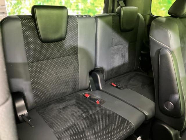 ヴォクシー ＺＳキラメキ３　モデリスタエアロ／社外　９インチ　ＳＤナビ／フリップダウンモニター　社外　１２．８インチ／トヨタセーフティセンス／両側電動スライドドア／車線逸脱防止支援システム／シート　ハーフレザー　フルエアロ（6枚目）