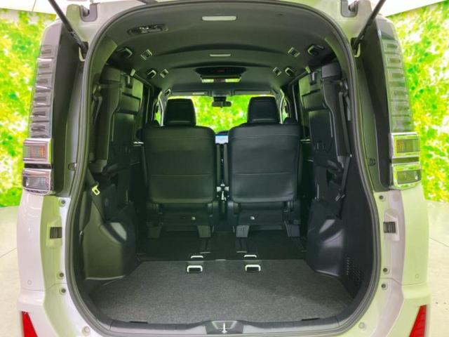 ヴォクシー ＺＳキラメキ３　モデリスタエアロ／社外　９インチ　ＳＤナビ／フリップダウンモニター　社外　１２．８インチ／トヨタセーフティセンス／両側電動スライドドア／車線逸脱防止支援システム／シート　ハーフレザー　フルエアロ（21枚目）