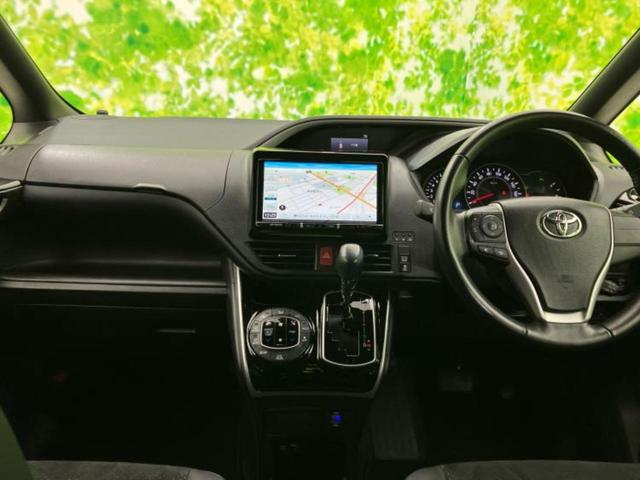 ヴォクシー ＺＳキラメキ３　モデリスタエアロ／社外　９インチ　ＳＤナビ／フリップダウンモニター　社外　１２．８インチ／トヨタセーフティセンス／両側電動スライドドア／車線逸脱防止支援システム／シート　ハーフレザー　フルエアロ（26枚目）