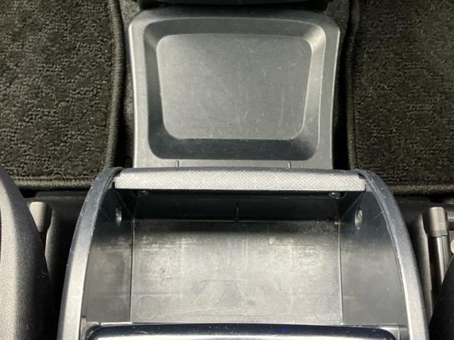 ヴォクシー ＺＳキラメキ３　モデリスタエアロ／社外　９インチ　ＳＤナビ／フリップダウンモニター　社外　１２．８インチ／トヨタセーフティセンス／両側電動スライドドア／車線逸脱防止支援システム／シート　ハーフレザー　フルエアロ（39枚目）