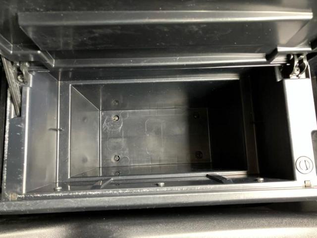 ヴォクシー ＺＳキラメキ３　モデリスタエアロ／社外　９インチ　ＳＤナビ／フリップダウンモニター　社外　１２．８インチ／トヨタセーフティセンス／両側電動スライドドア／車線逸脱防止支援システム／シート　ハーフレザー　フルエアロ（40枚目）