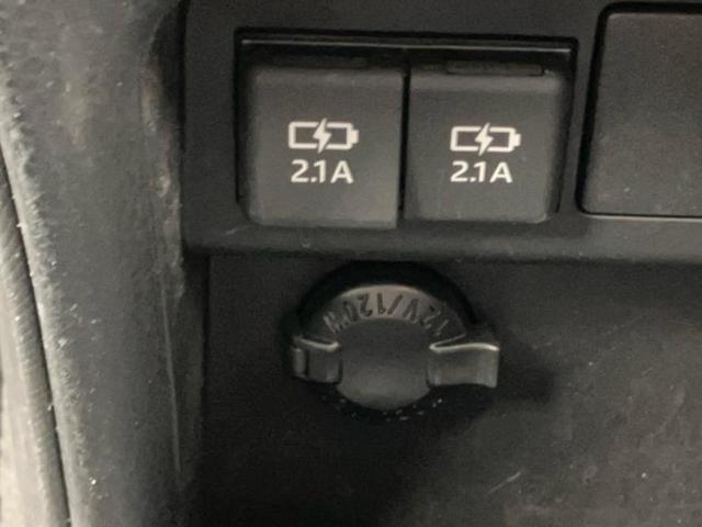 ヴォクシー ＺＳキラメキ３　モデリスタエアロ／社外　９インチ　ＳＤナビ／フリップダウンモニター　社外　１２．８インチ／トヨタセーフティセンス／両側電動スライドドア／車線逸脱防止支援システム／シート　ハーフレザー　フルエアロ（42枚目）