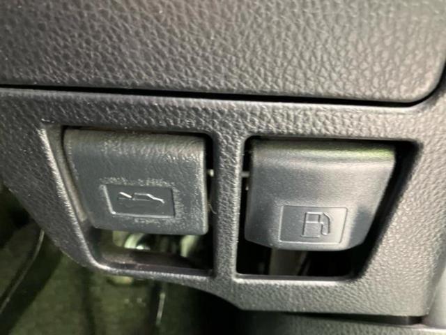 ヴォクシー ＺＳキラメキ３　モデリスタエアロ／社外　９インチ　ＳＤナビ／フリップダウンモニター　社外　１２．８インチ／トヨタセーフティセンス／両側電動スライドドア／車線逸脱防止支援システム／シート　ハーフレザー　フルエアロ（44枚目）