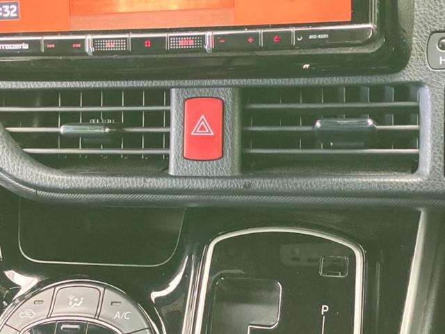 ヴォクシー ＺＳキラメキ３　モデリスタエアロ／社外　９インチ　ＳＤナビ／フリップダウンモニター　社外　１２．８インチ／トヨタセーフティセンス／両側電動スライドドア／車線逸脱防止支援システム／シート　ハーフレザー　フルエアロ（47枚目）