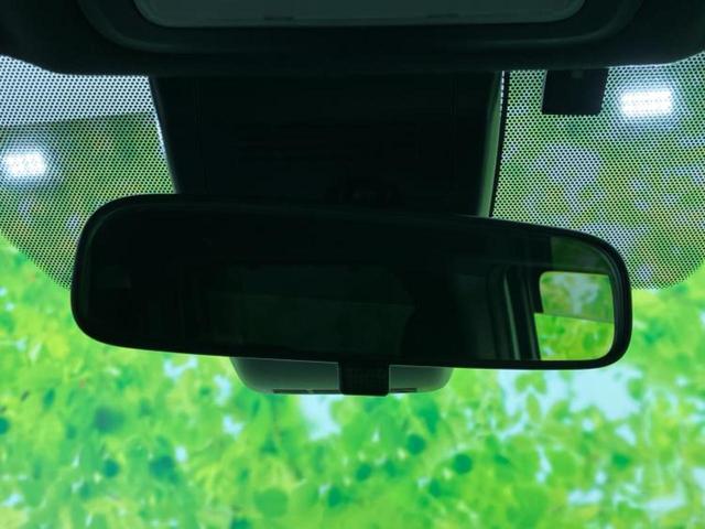 ヴォクシー ＺＳキラメキ３　モデリスタエアロ／社外　９インチ　ＳＤナビ／フリップダウンモニター　社外　１２．８インチ／トヨタセーフティセンス／両側電動スライドドア／車線逸脱防止支援システム／シート　ハーフレザー　フルエアロ（55枚目）