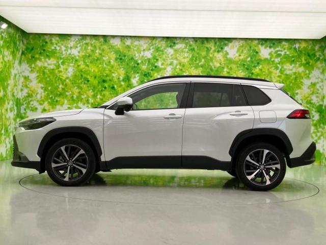 カローラクロス ハイブリッドZ 新品タイヤ/ガラスルーフ/保証書/ディスプレイオーディオ/トヨタセーフティセンス/シートヒーター 前席/車線逸脱防止支援システム/シート ハーフレザー/電動バックドア/ドライブレコーダー 前後(2枚目)