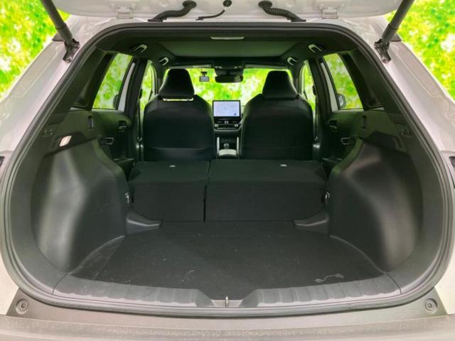 カローラクロス ハイブリッドZ 新品タイヤ/ガラスルーフ/保証書/ディスプレイオーディオ/トヨタセーフティセンス/シートヒーター 前席/車線逸脱防止支援システム/シート ハーフレザー/電動バックドア/ドライブレコーダー 前後(19枚目)